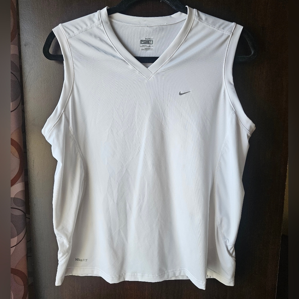 Nike Women's White Sleeveless Workout Top